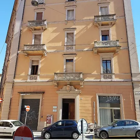 Residenza Rubbiani - Fermata Fiera E Rizzoli Boloňa