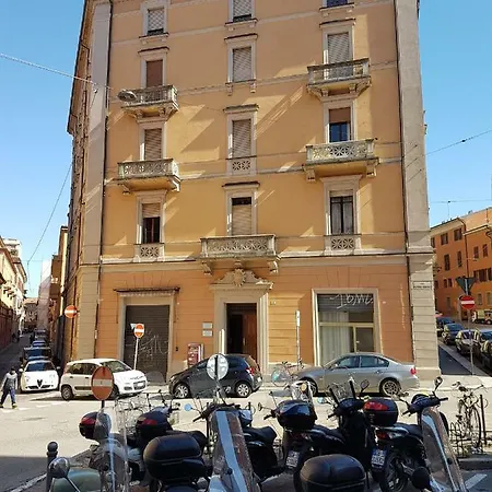 Residenza Rubbiani - Fermata Fiera E Rizzoli Frühstückspension Bologna