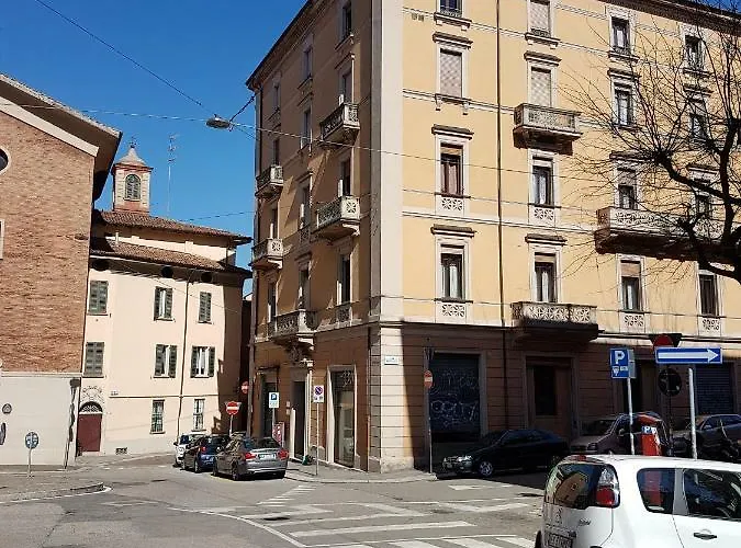 Residenza Rubbiani - Fermata Fiera E Rizzoli Bed & Breakfast *